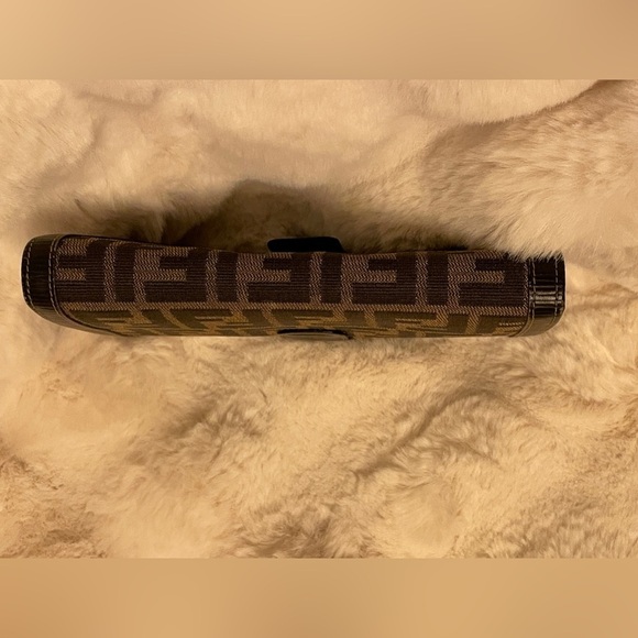 FENDI ZUCCA WALLET FENDI SIGNATURE CANVAS CLUTCH FENDI WRISTLET FENDI BAG - Picture 15 of 17